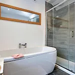Finest Retreats - Courtyard * Kendal