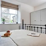Finest Retreats - Courtyard Kendal
